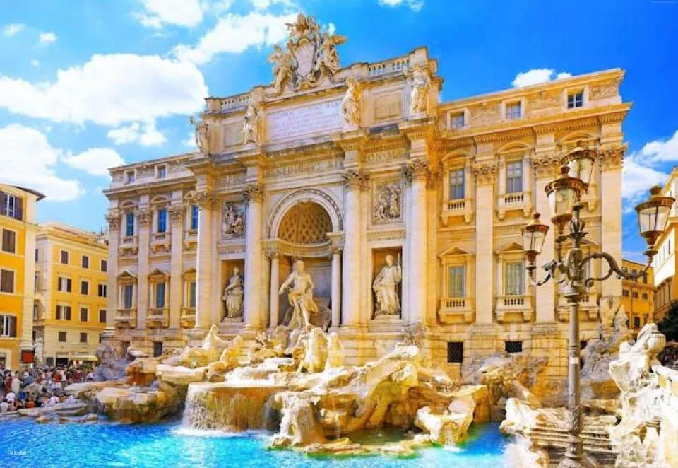 Guided Walking Tour of Rome Centre and Trevi Underground District