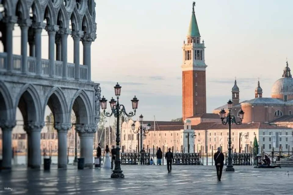 Private walking tour of Venice tailored to your interests