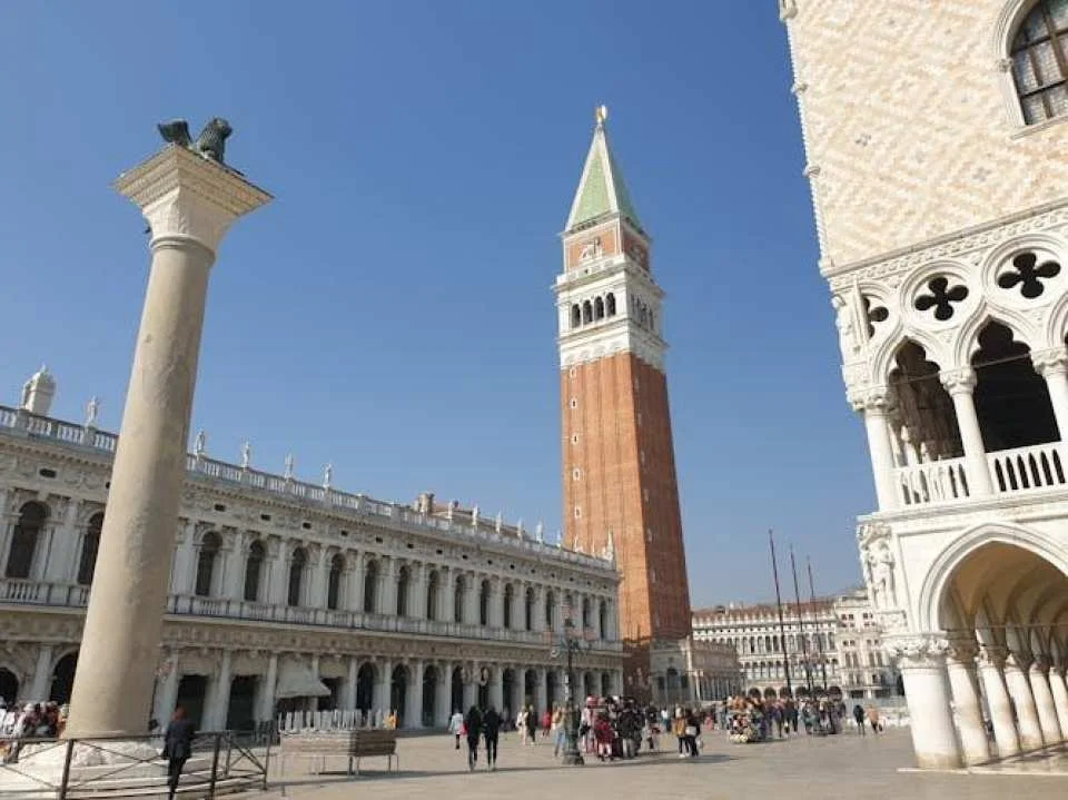 Early entrance combo tour to Doge's palace and St. Mark's Basilica