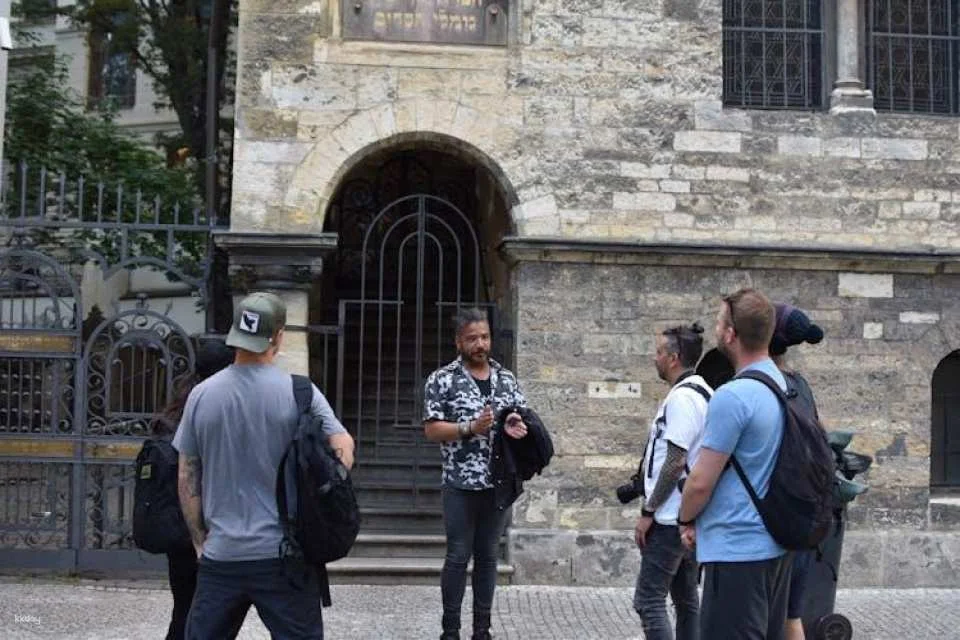 Prague's Old Town, astronomical clock and underground guided tour