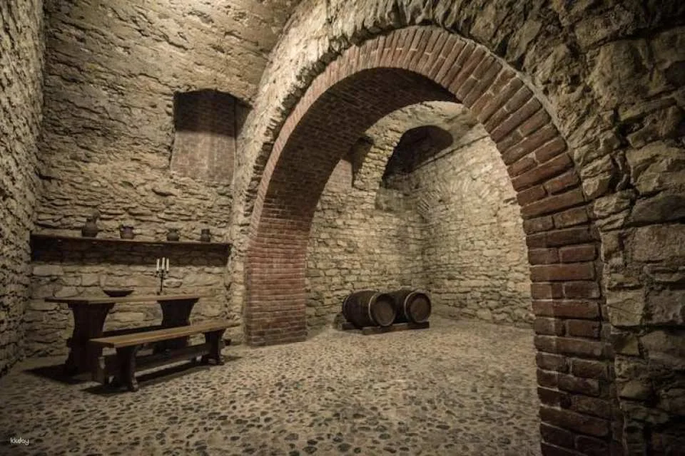 Prague's Old Town, astronomical clock and underground guided tour