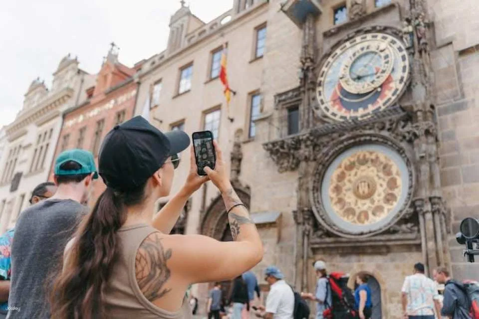 Prague's Old Town, astronomical clock and underground guided tour