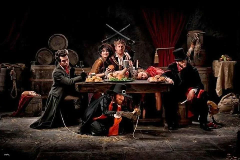Harry Potter Walking Guided Tour with Thames Cruise and London Dungeon