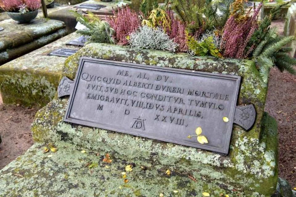 Guided tour Johannis cemetery and Hesperid Gardens Nuremberg