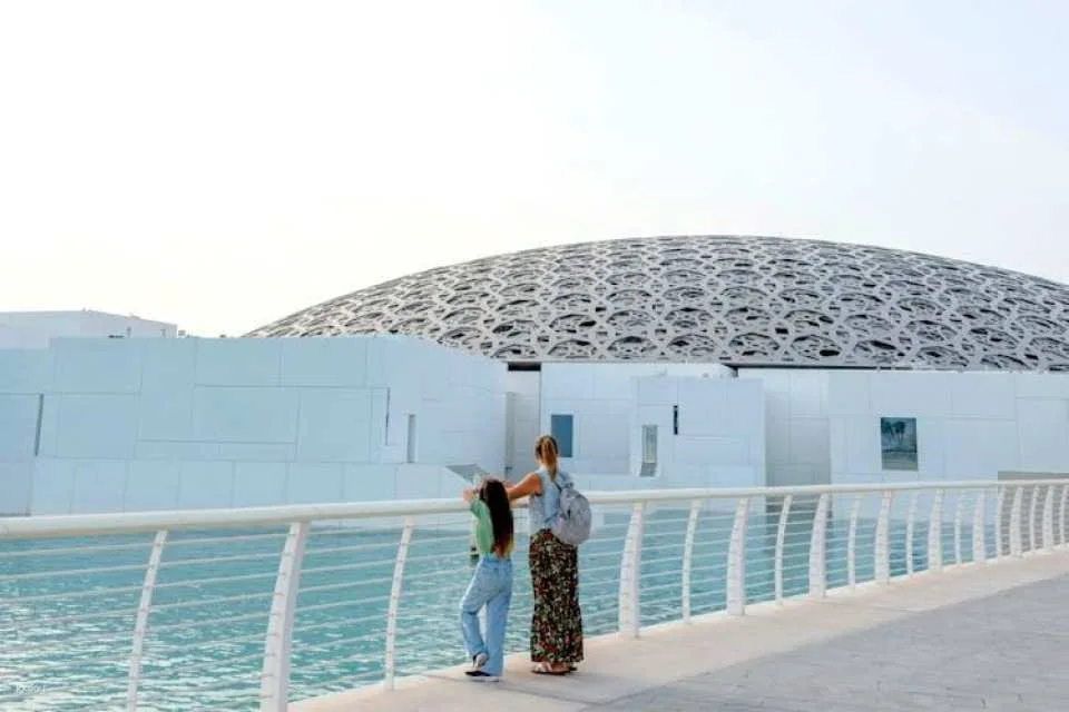 Cultural day-trip to Abu Dhabi with three landmarks