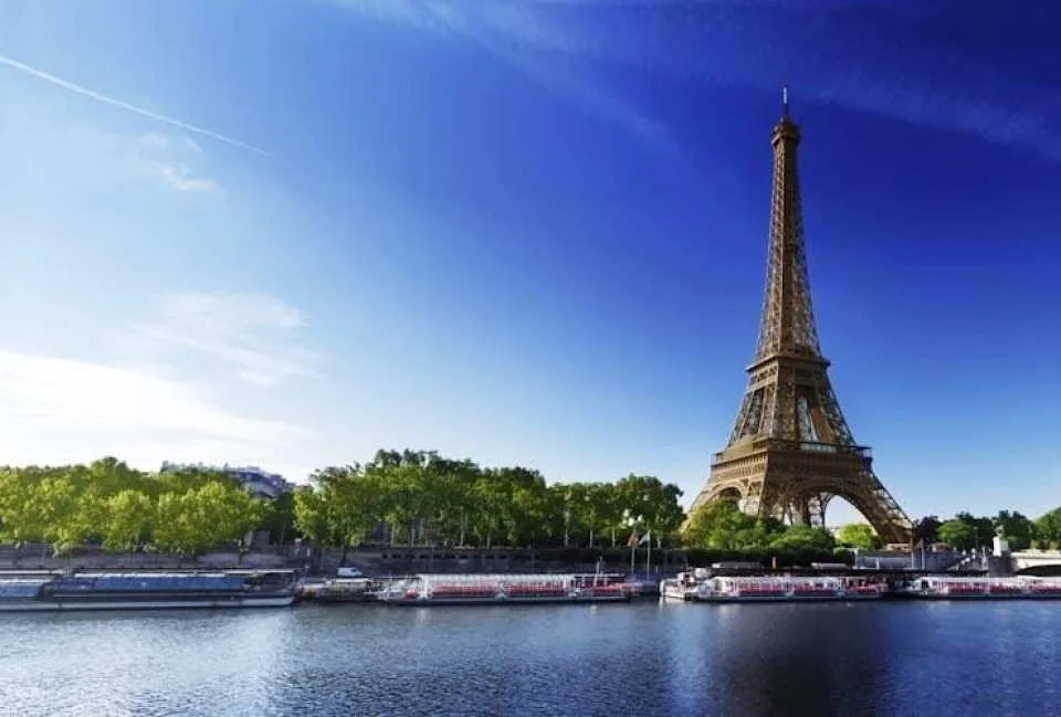 Eiffel Tower reserved timed with audio guide