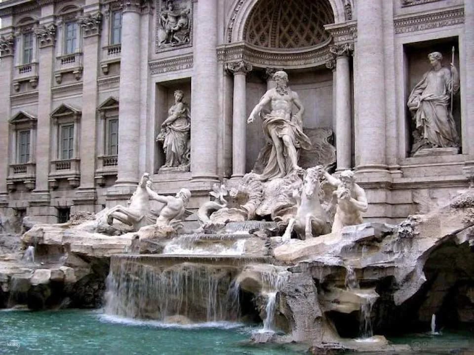 Rome private golf cart tour with iconic sights and views
