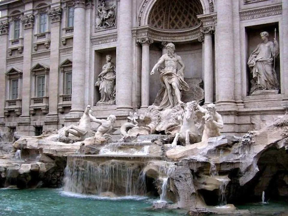 Rome private golf cart tour with iconic sights and views