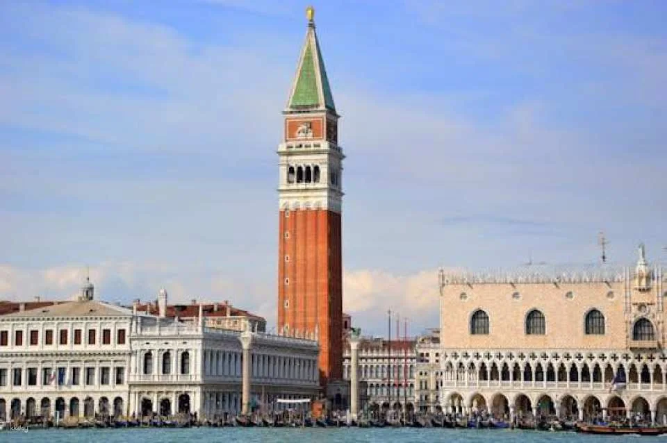 St. Mark’s Basilica Terraces and Doge’s Palace Small-Group Tour
