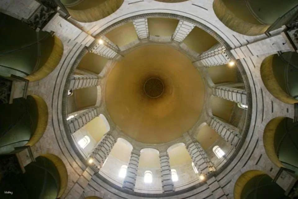 Full visit to the Field of Miracles with Leaning Tower climbing