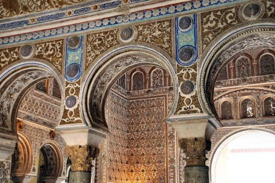 Seville Royal Alcázar small group guided tour