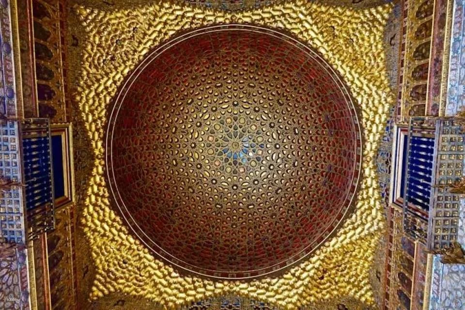Seville Royal Alcázar small group guided tour