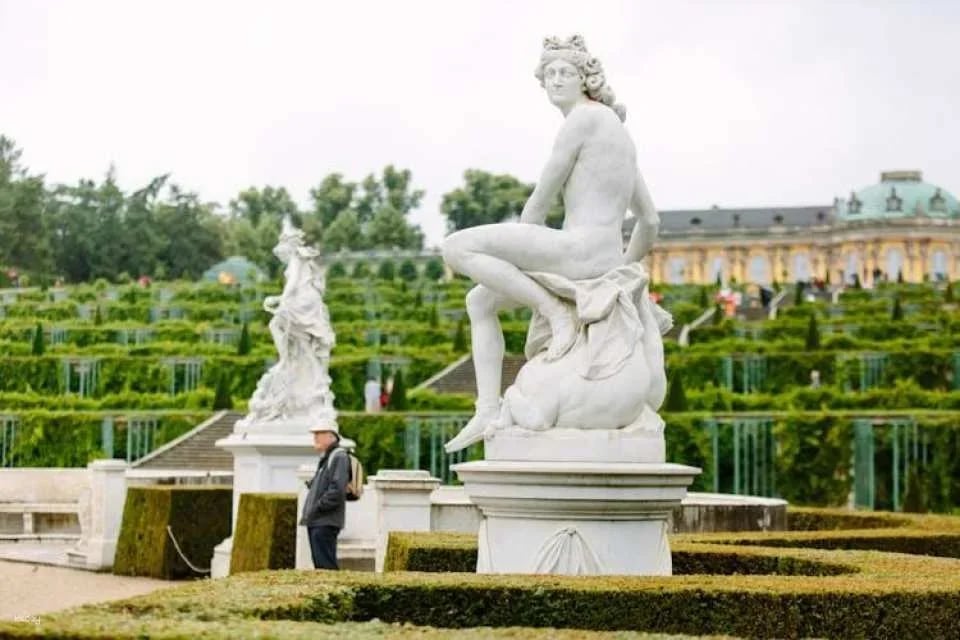 Gardens and palaces of Potsdam bike tour from Berlin