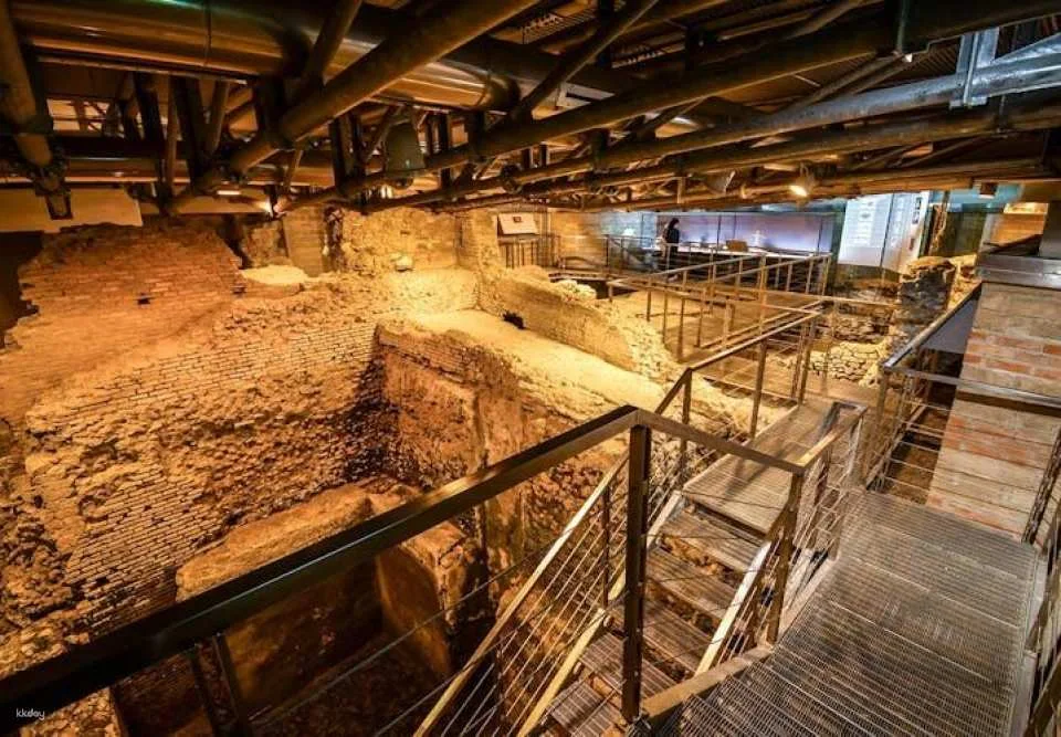 Rome's underground and piazzas guided walking tour