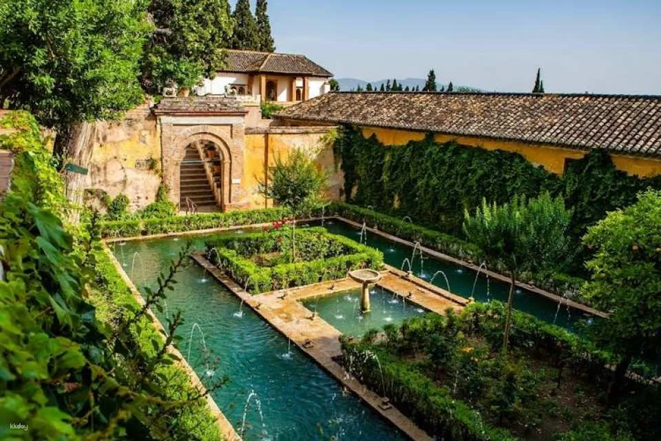 Alhambra, Granada Cathedral and Royal Chapel guided tour