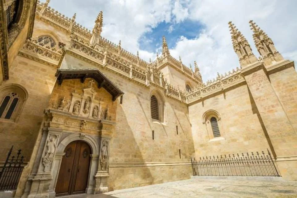 Alhambra, Granada Cathedral and Royal Chapel guided tour