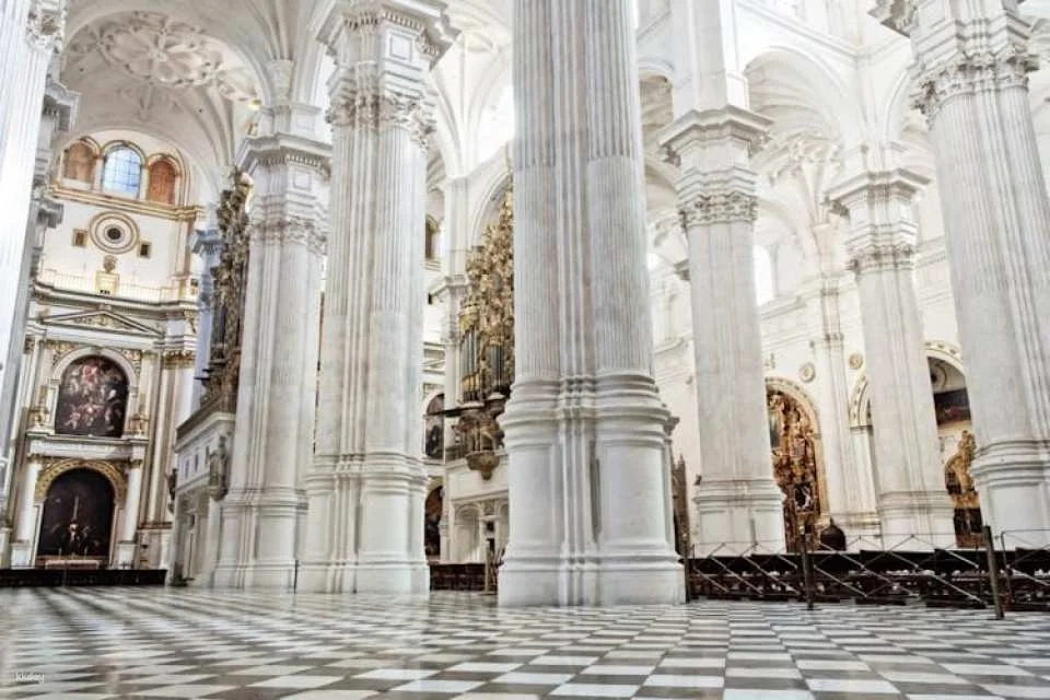 Alhambra, Granada Cathedral and Royal Chapel guided tour