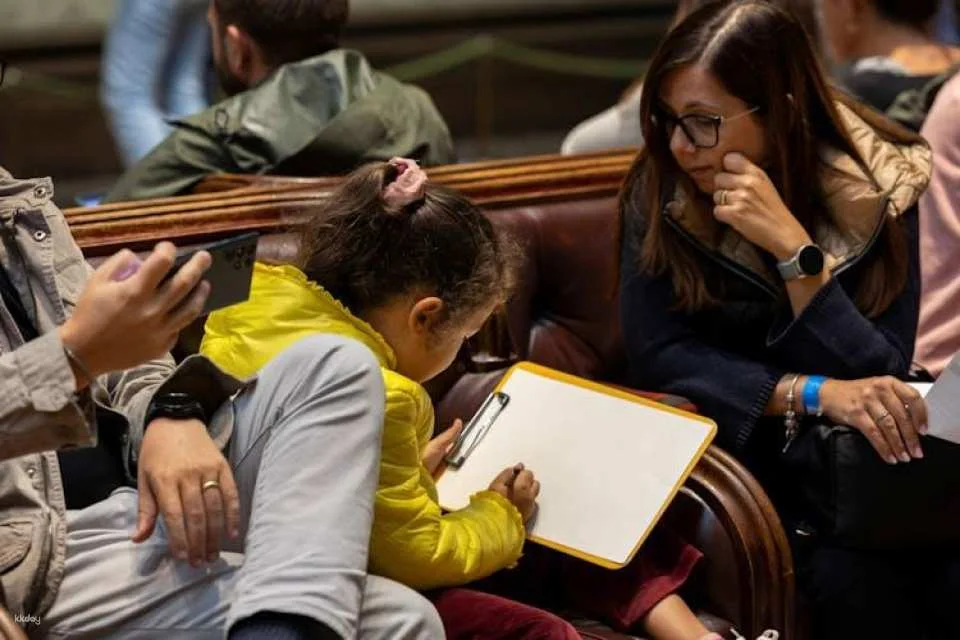 Guided children's art tour at the National Gallery of London