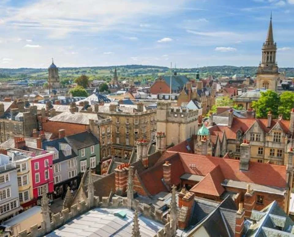 Cotswolds and Oxford Full-Day Guided Tour from Bath (603822)
