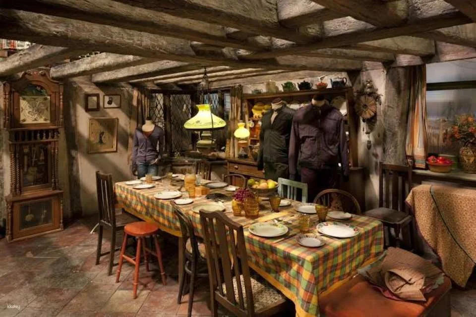 Warner Bros. Studio Tour London – The Making of Harry Potter with luxury coach transfer