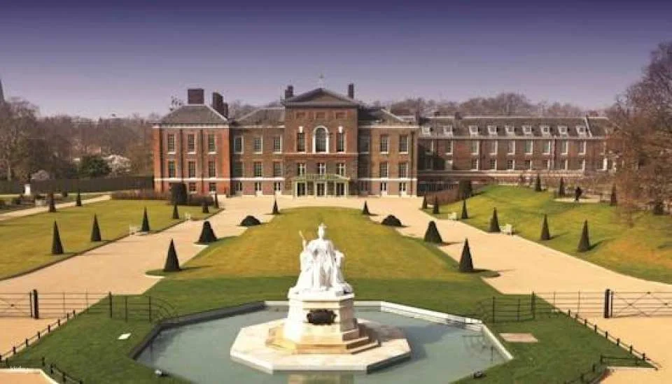 Kensington Palace and Westminster Private Tour