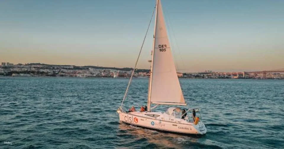 Tagus River private boat tour