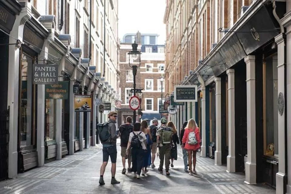 Harry Potter's London Adult Only Tour with Cocktails