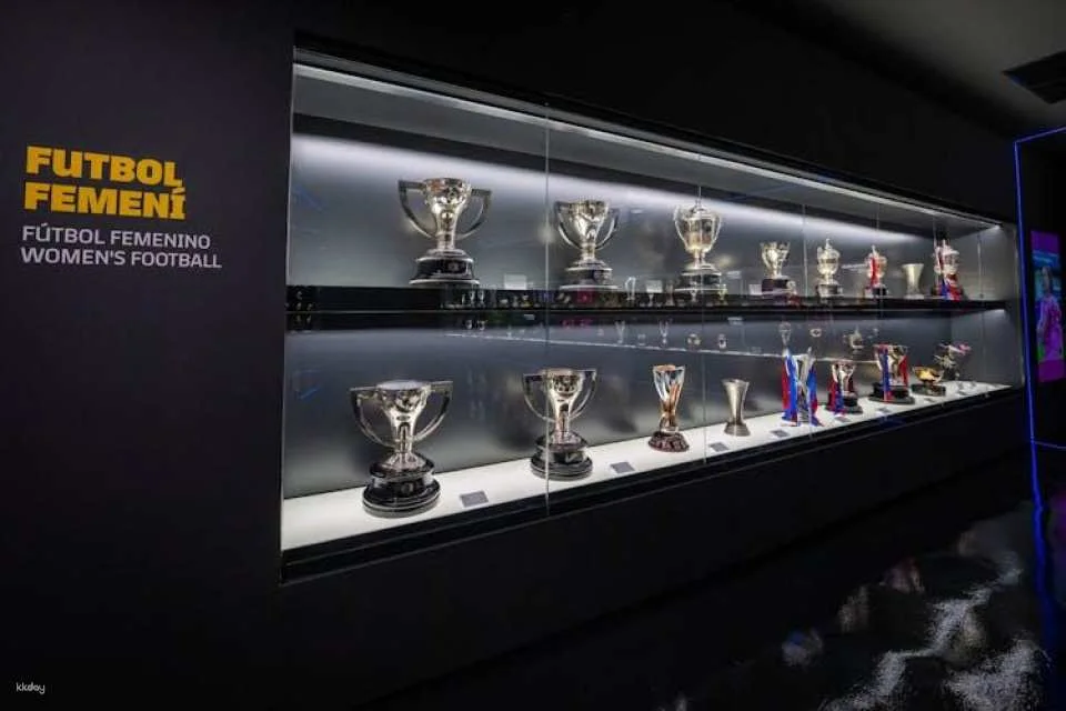 Flexible time tickets for the FC Barcelona Museum with audio guide