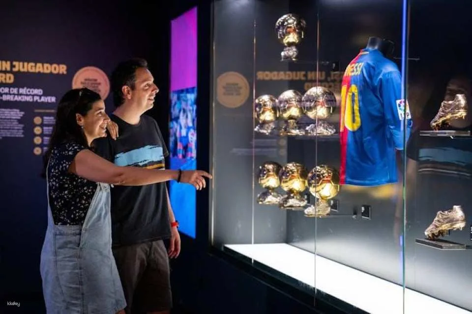 Flexible time tickets for the FC Barcelona Museum with audio guide