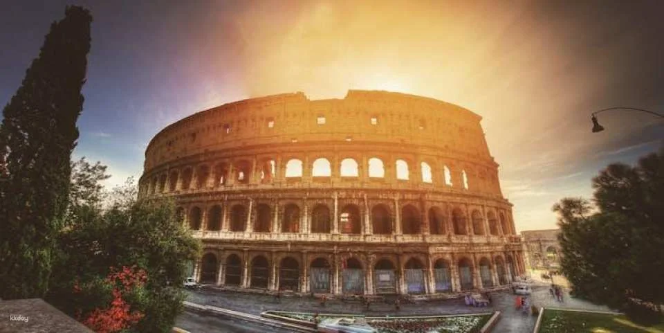 Colosseum private guided tour experience in Rome