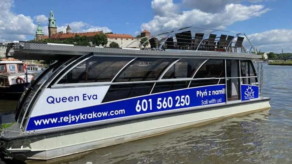 Sightseeing Cruise on Vistula River in Kraków