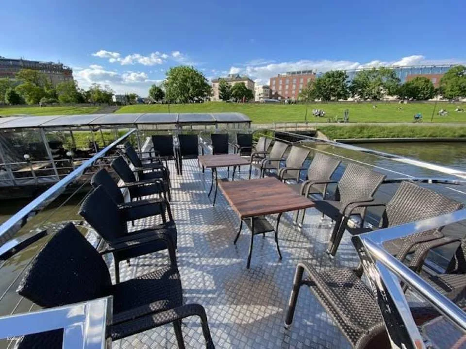 Sightseeing Cruise on Vistula River in Kraków
