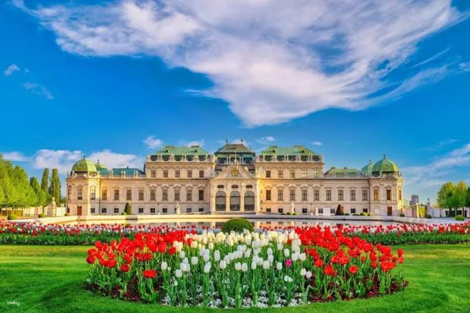 Skip-the-line Upper Belvedere Palace guided tour