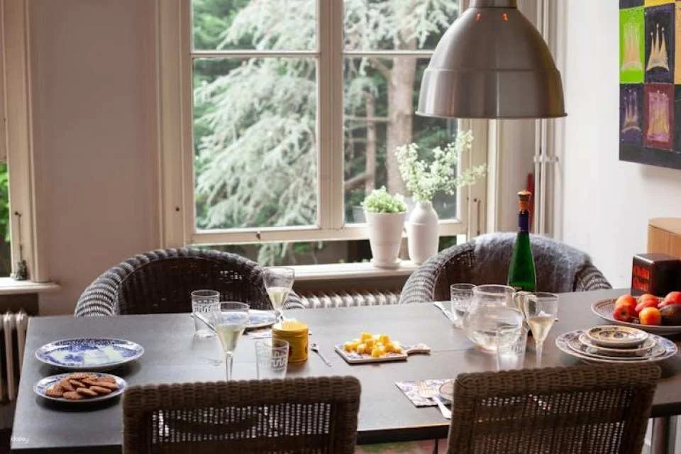 Dutch Pancake Cooking Class and Lunch in an Amsterdam Canal House