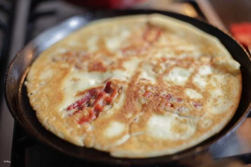 Dutch Pancake Cooking Class and Lunch in an Amsterdam Canal House