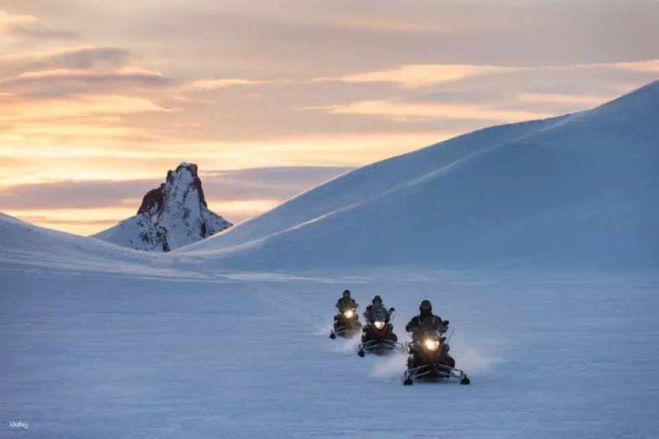 Langjökull snowmobile safari