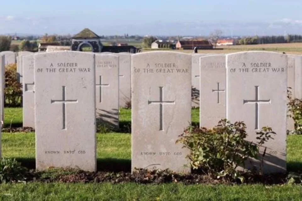 Flander Fields full-day Tour from Brussels