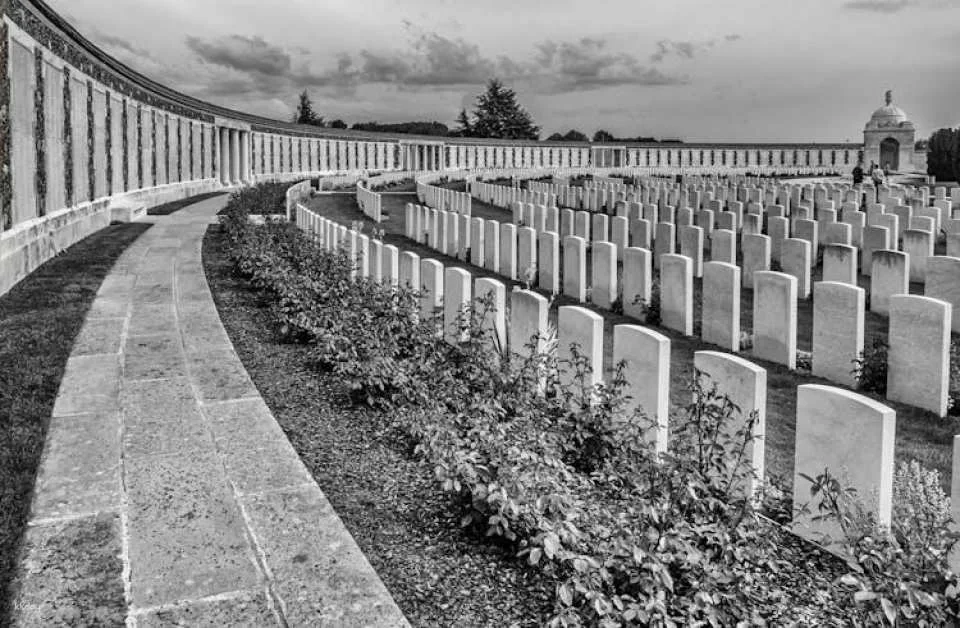 Flander Fields full-day Tour from Brussels