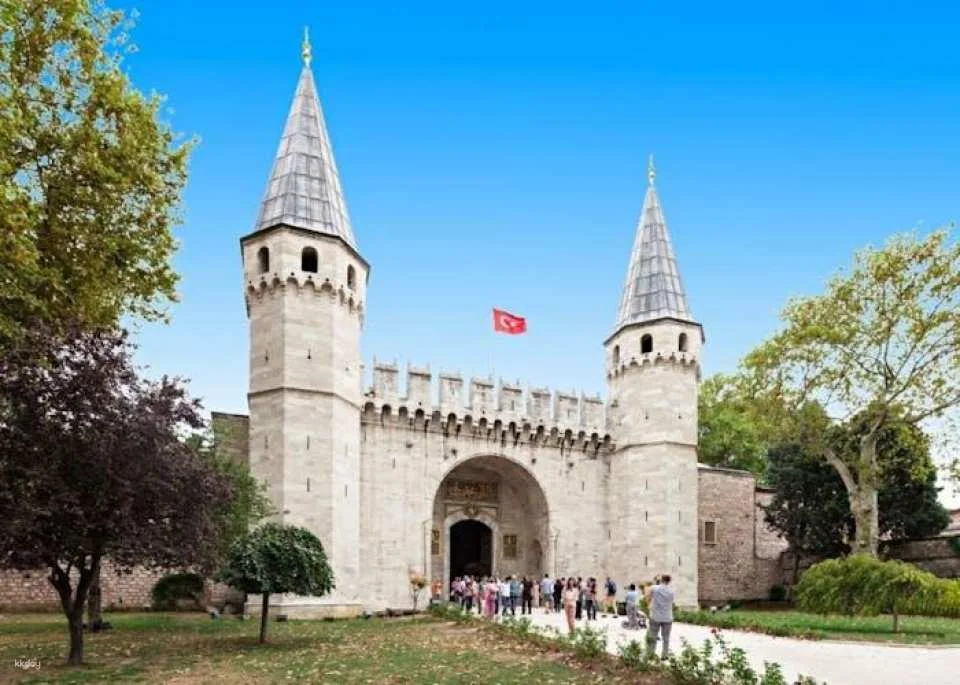 Topkapi Palace and Galata Tower Skip-the-Line Ticket