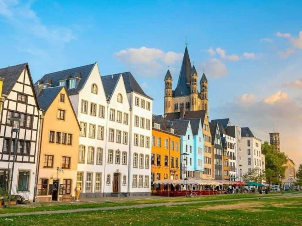 Cologne best intro walking tour with a local guide