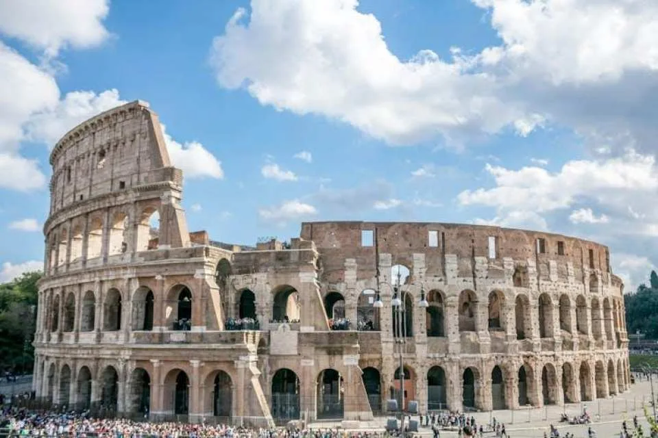 Roman Forum, Colosseum and Basilica of San Clemente Combo Experience