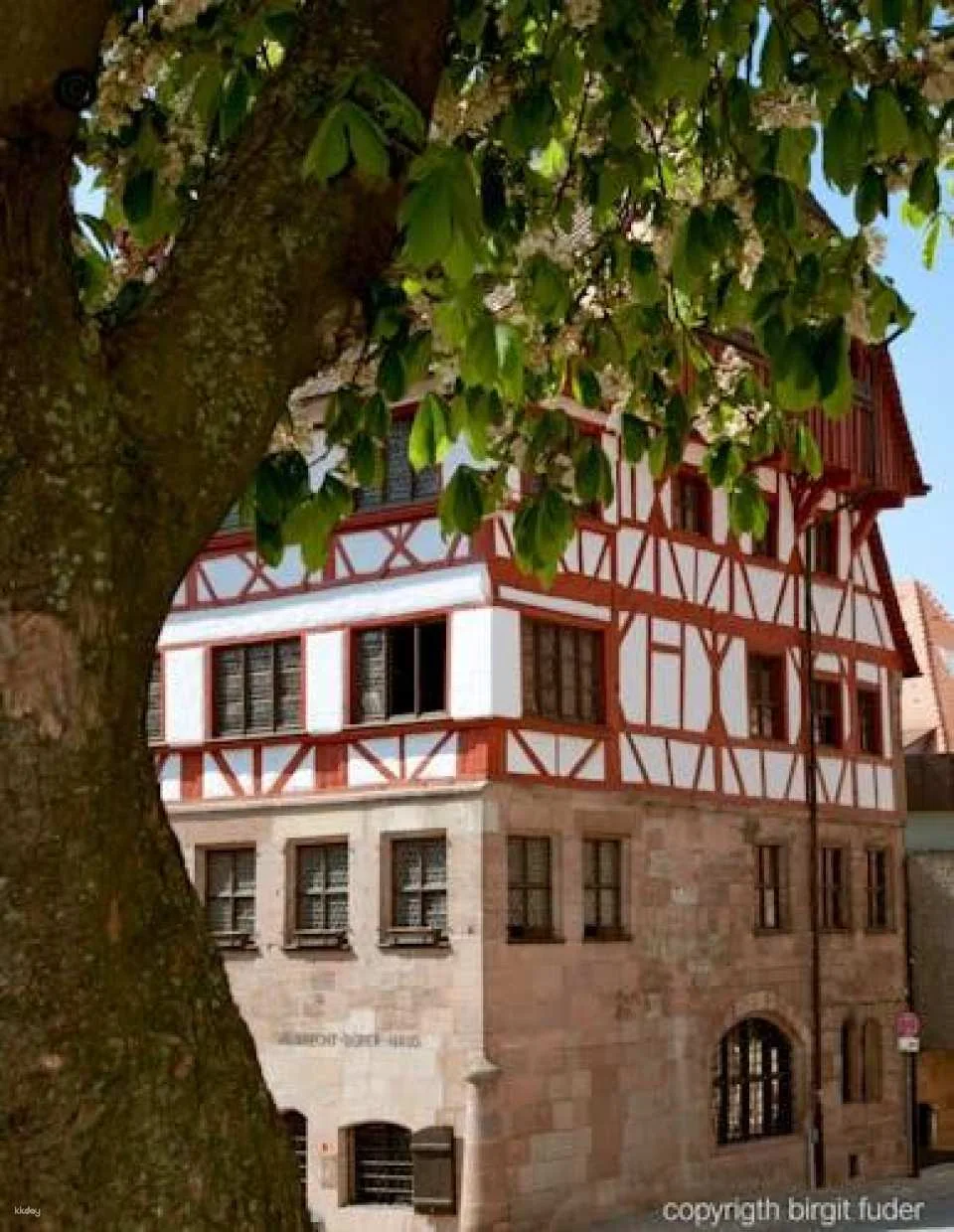 Guided tour through Nurembergs Old Town