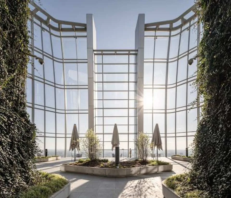 MOL Campus's SkyDeck entrance ticket and AR app