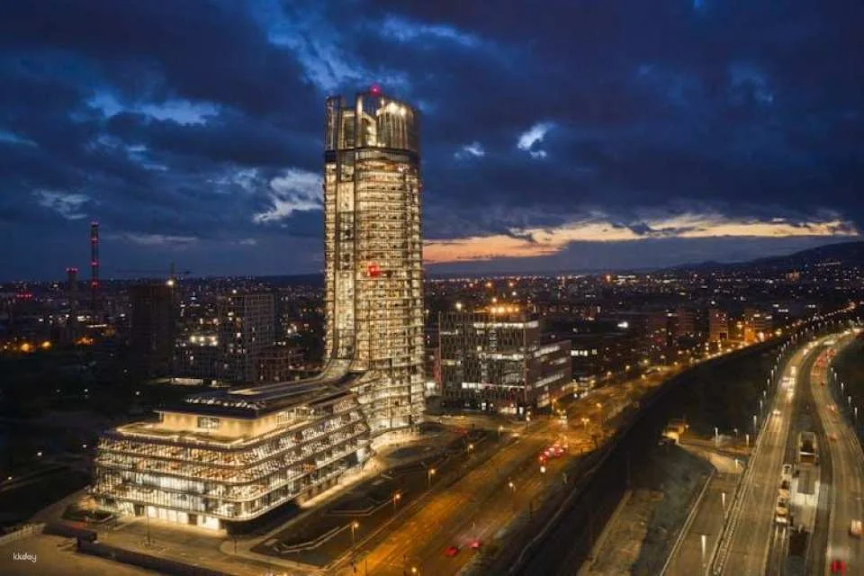 MOL Campus's SkyDeck entrance ticket and AR app
