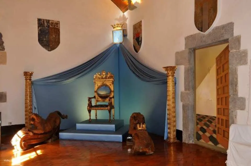 Gala Dalí Castle entrance ticket and guided visit