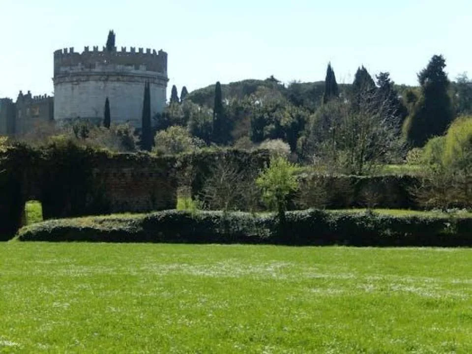 Appian Way and San Sebastian Catacombs English guided walking tour