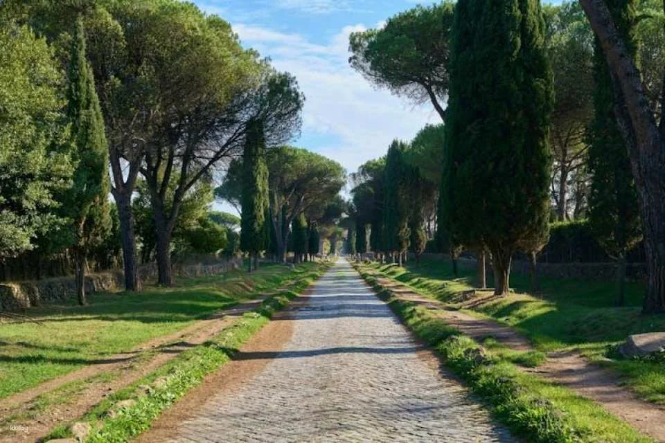 Appian Way and San Sebastian Catacombs English guided walking tour