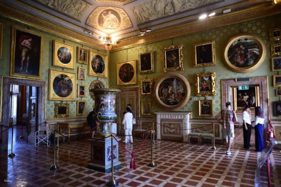 Pitti Palace entrance ticket with eBook