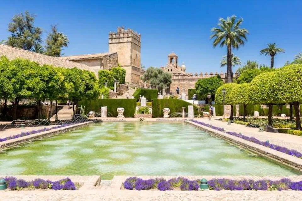 Córdoba full tour with Jewish Quarter, Alcázar and Mosque-Cathedral