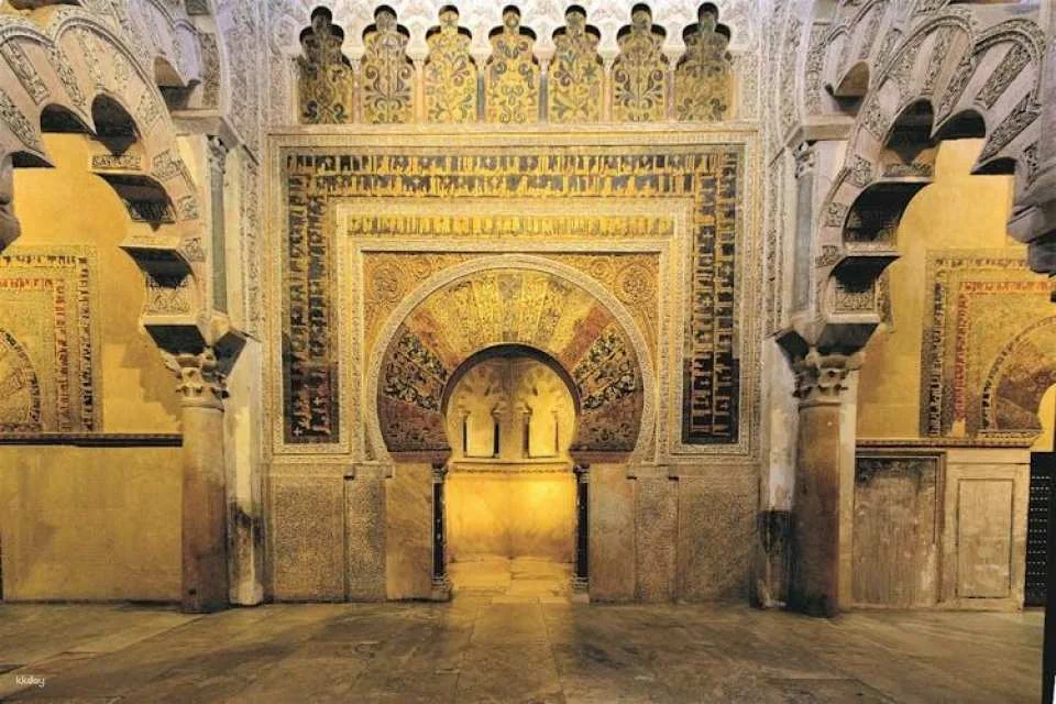 Córdoba full tour with Jewish Quarter, Alcázar and Mosque-Cathedral
